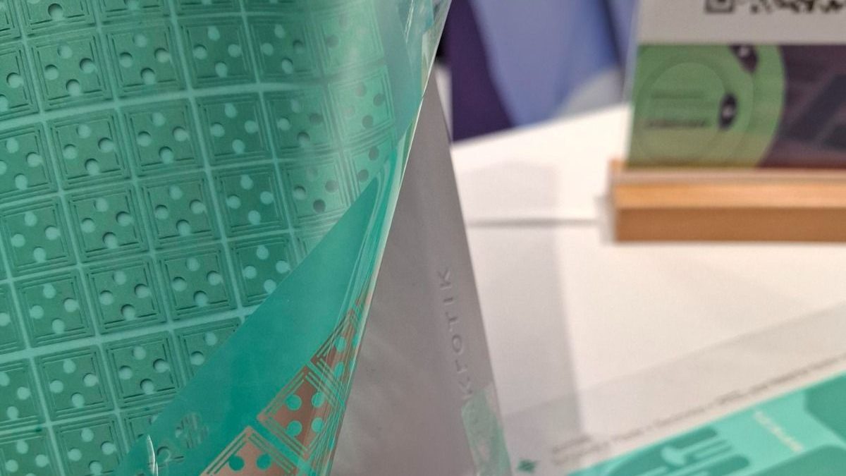 SPEZL samples at LOPEC 2026: conformal antennas and frequency selective surfaces